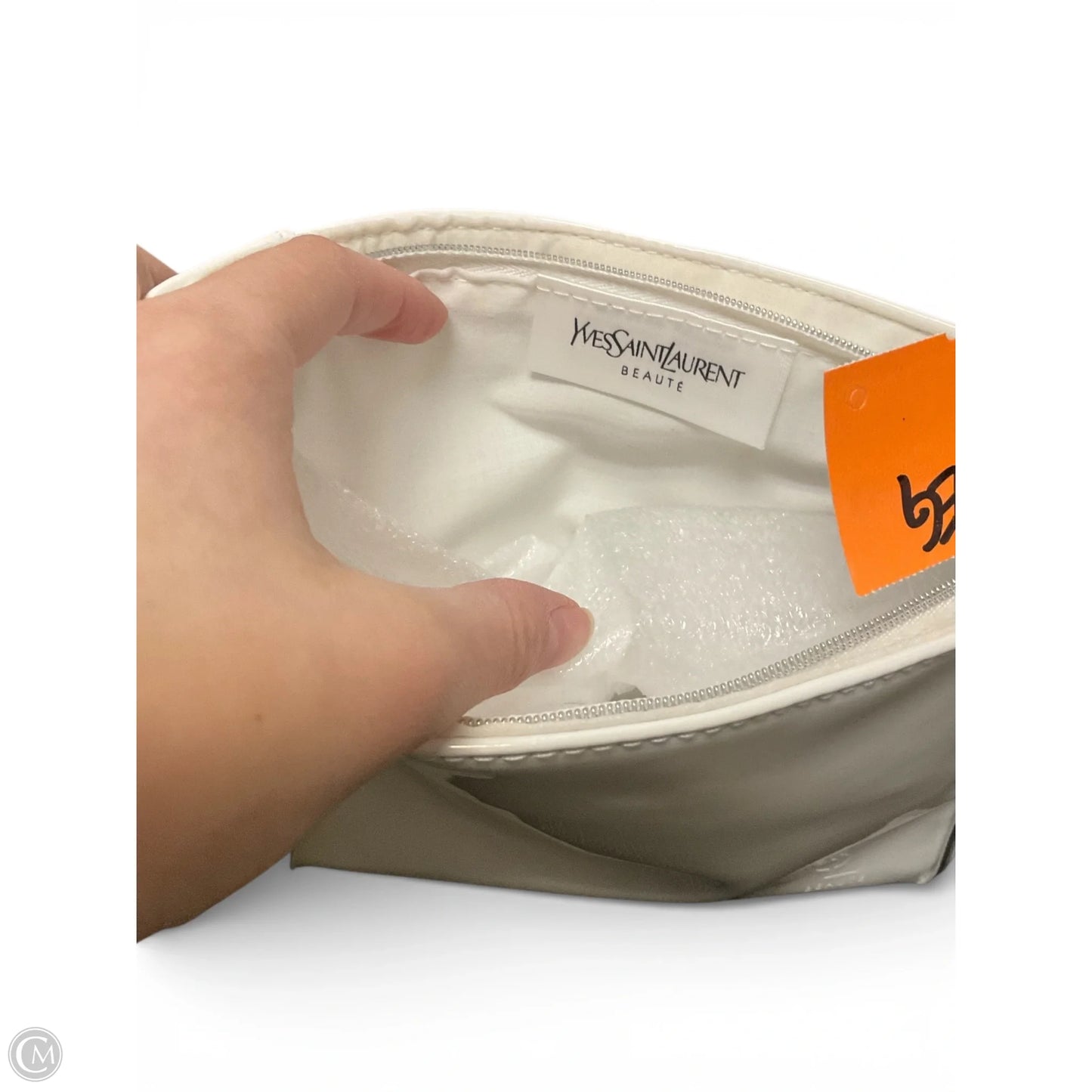 Makeup Bag By Clothes Mentor, Size: Medium