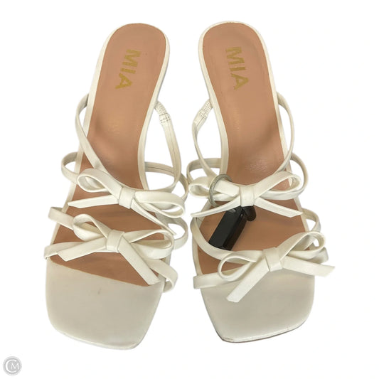 Shoes Heels Kitten By Mia In White, Size: 7