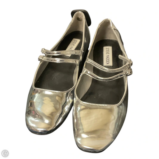 Shoes Flats By Steve Madden In Silver, Size: 7.5