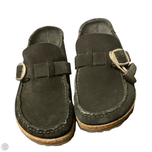 Shoes Flats By Birkenstock In Black, Size: 7
