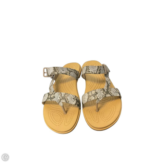 Sandals Flats By Crocs In Animal Print, Size: 6