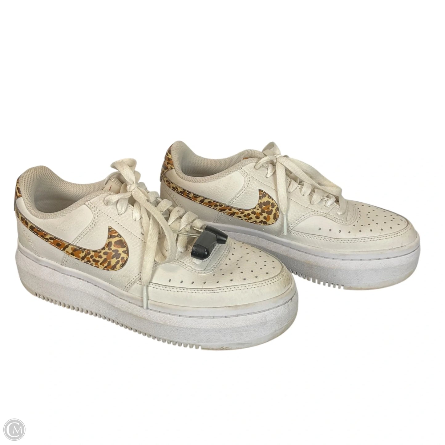 Shoes Athletic By Nike In White, Size: 9