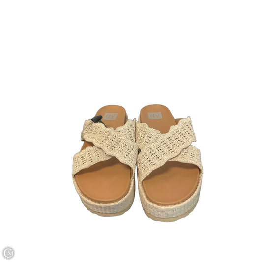 Sandals Heels Platform By Dolce Vita In Cream, Size: 9.5