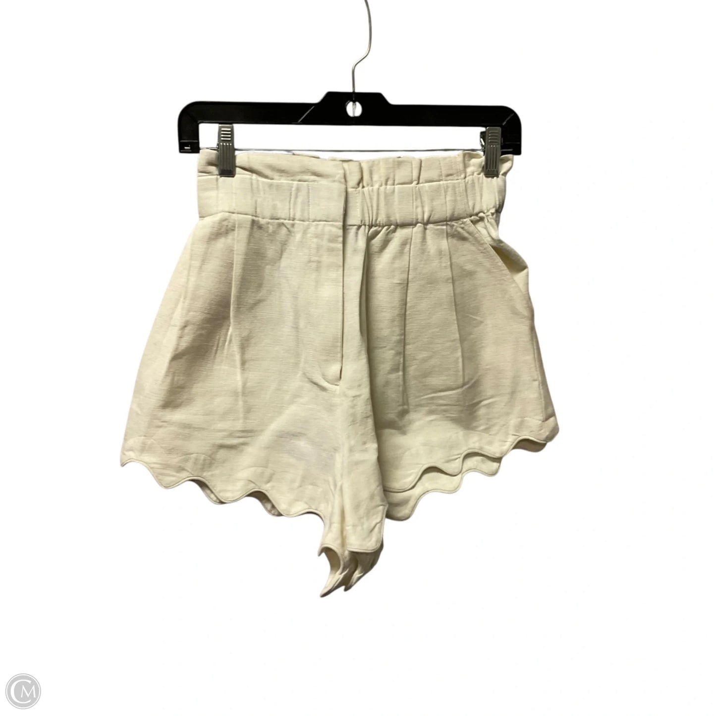 Shorts By Clothes Mentor In Cream, Size: 10