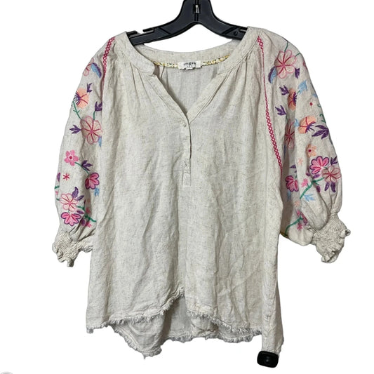 Top Short Sleeve By Umgee In Cream, Size: M
