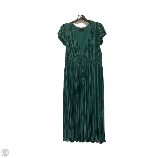 Dress Casual Maxi By Urban Outfitters In Green, Size: L