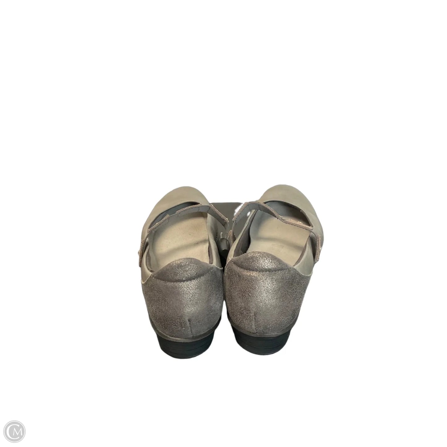 Shoes Flats By Naot In Grey, Size: 6.5