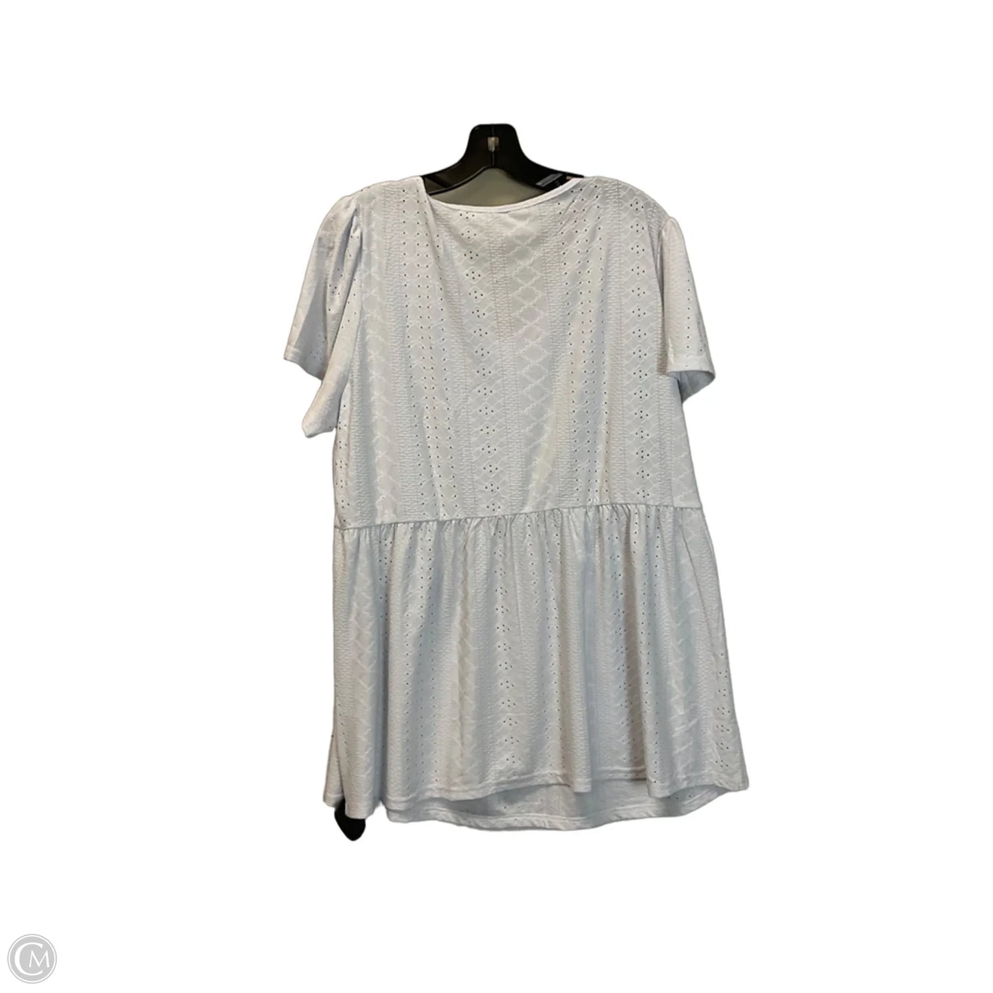 Top Short Sleeve By Clothes Mentor In White, Size: Xxl