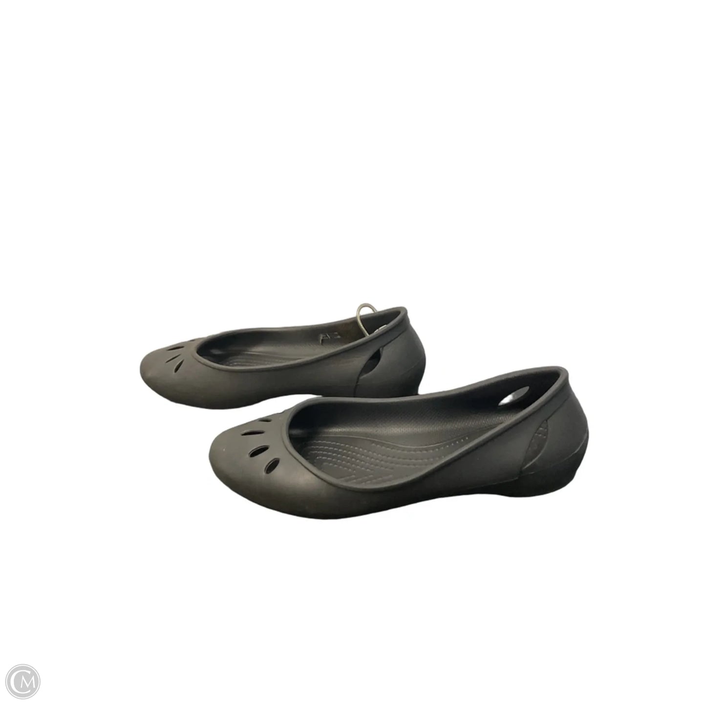Shoes Flats By Crocs In Black, Size: 8