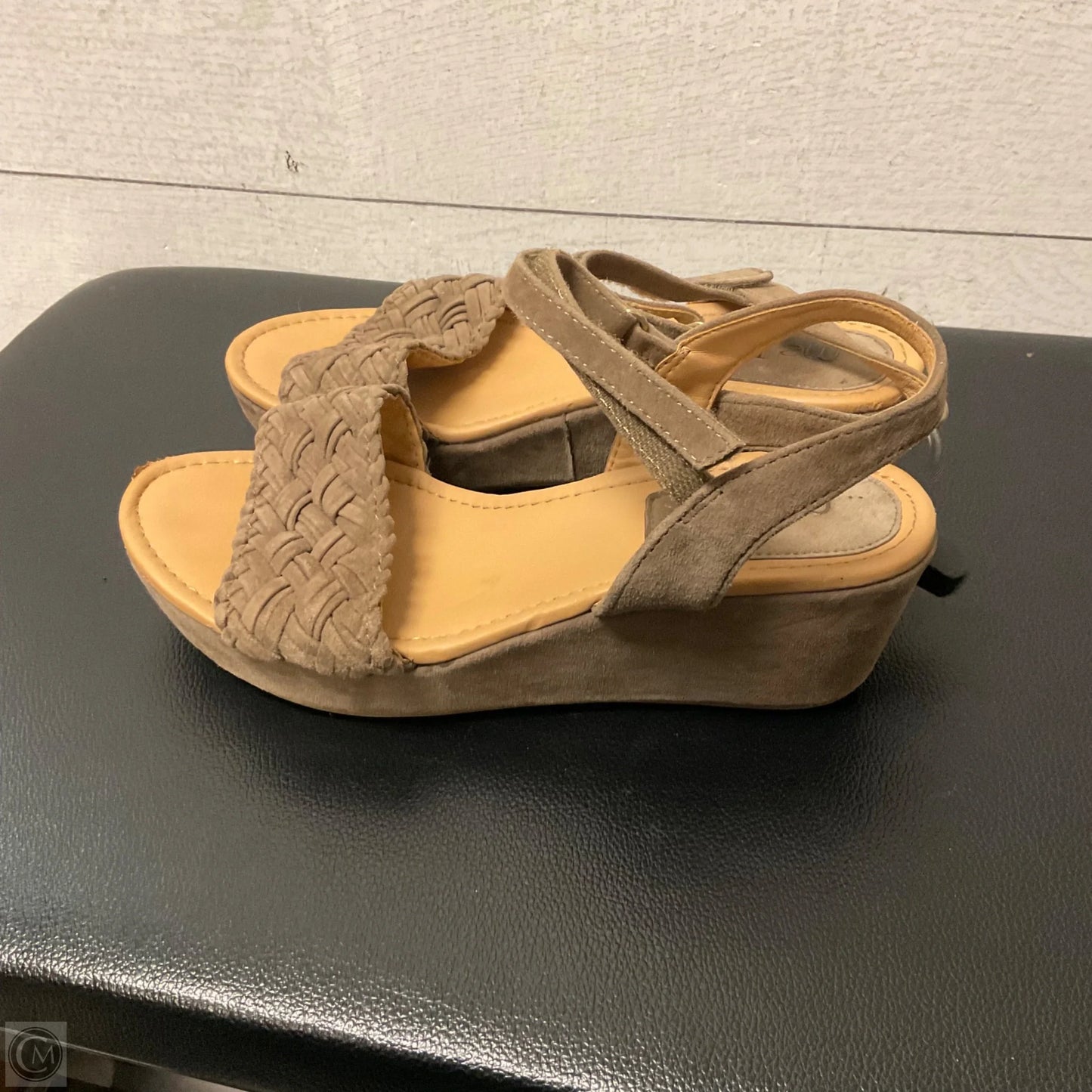 Sandals Heels Wedge By Me Too In Brown, Size: 7