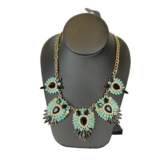 Necklace Charm By Clothes Mentor