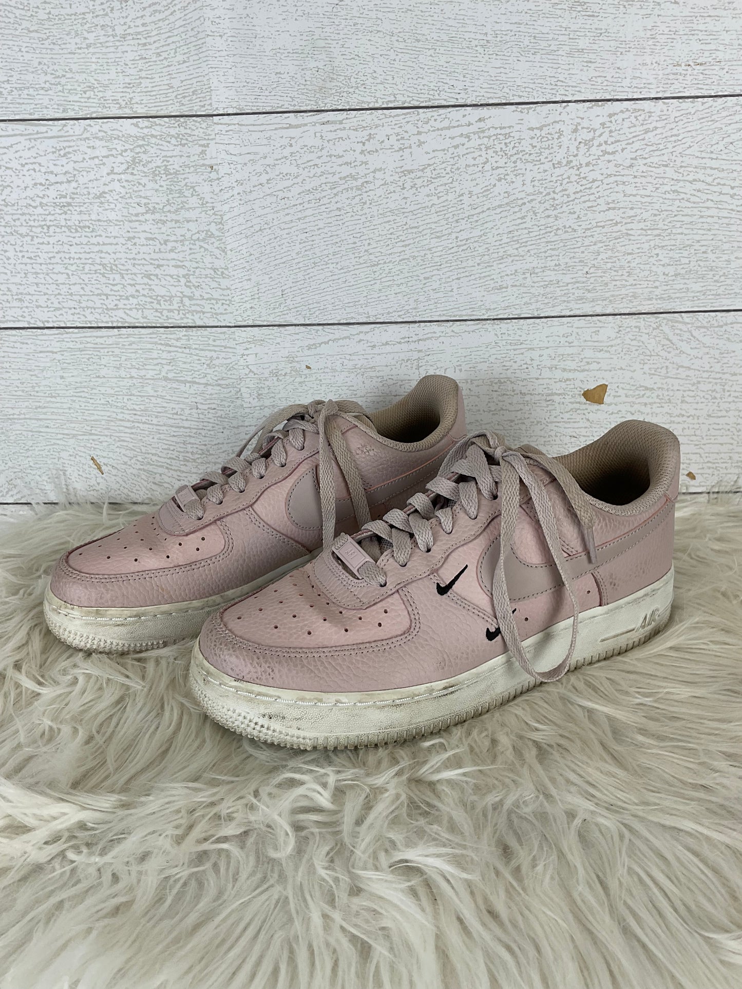 Shoes Sneakers By Nike  Size: 8.5