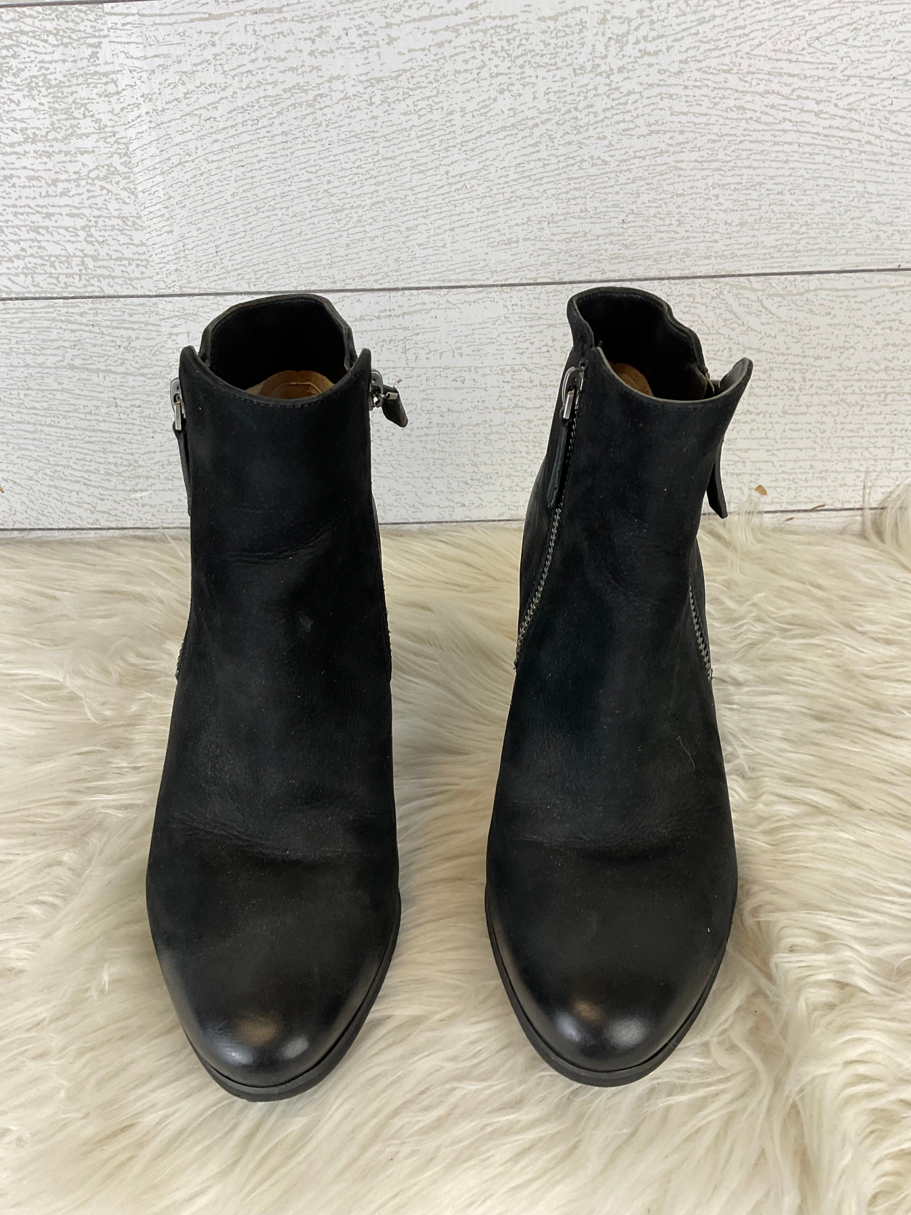 Michael kors best sale crosby boots