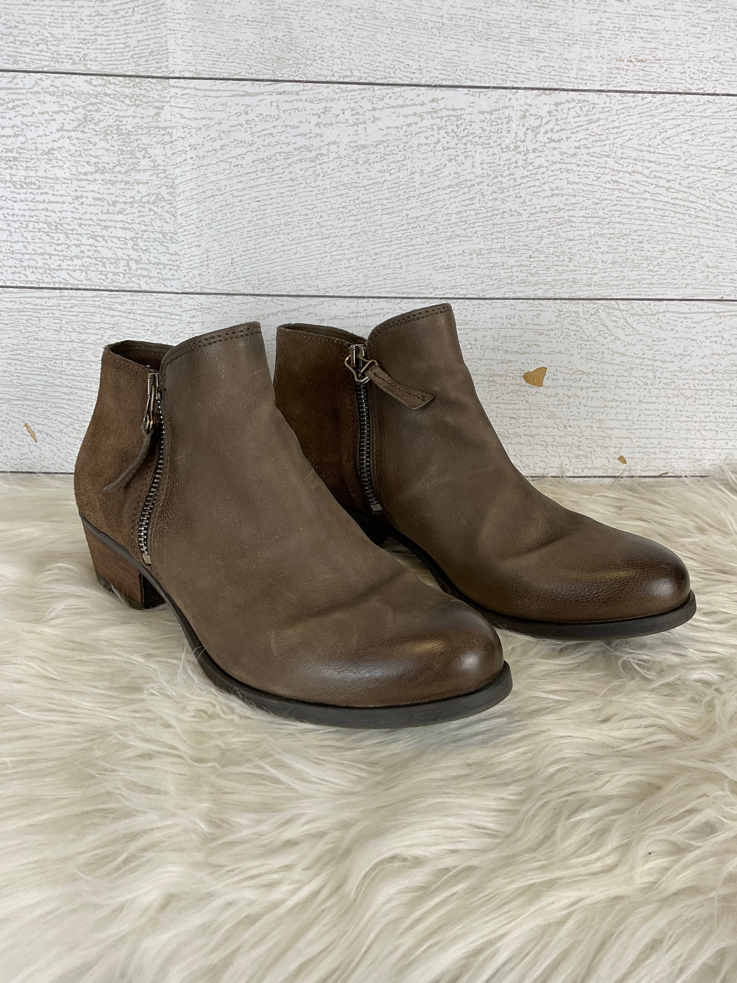 Lord and taylor sperry on sale boots